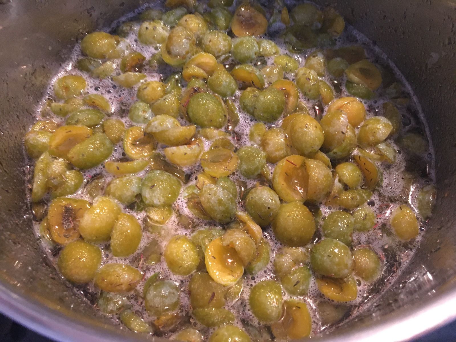 Confiture de mirabelles au thym