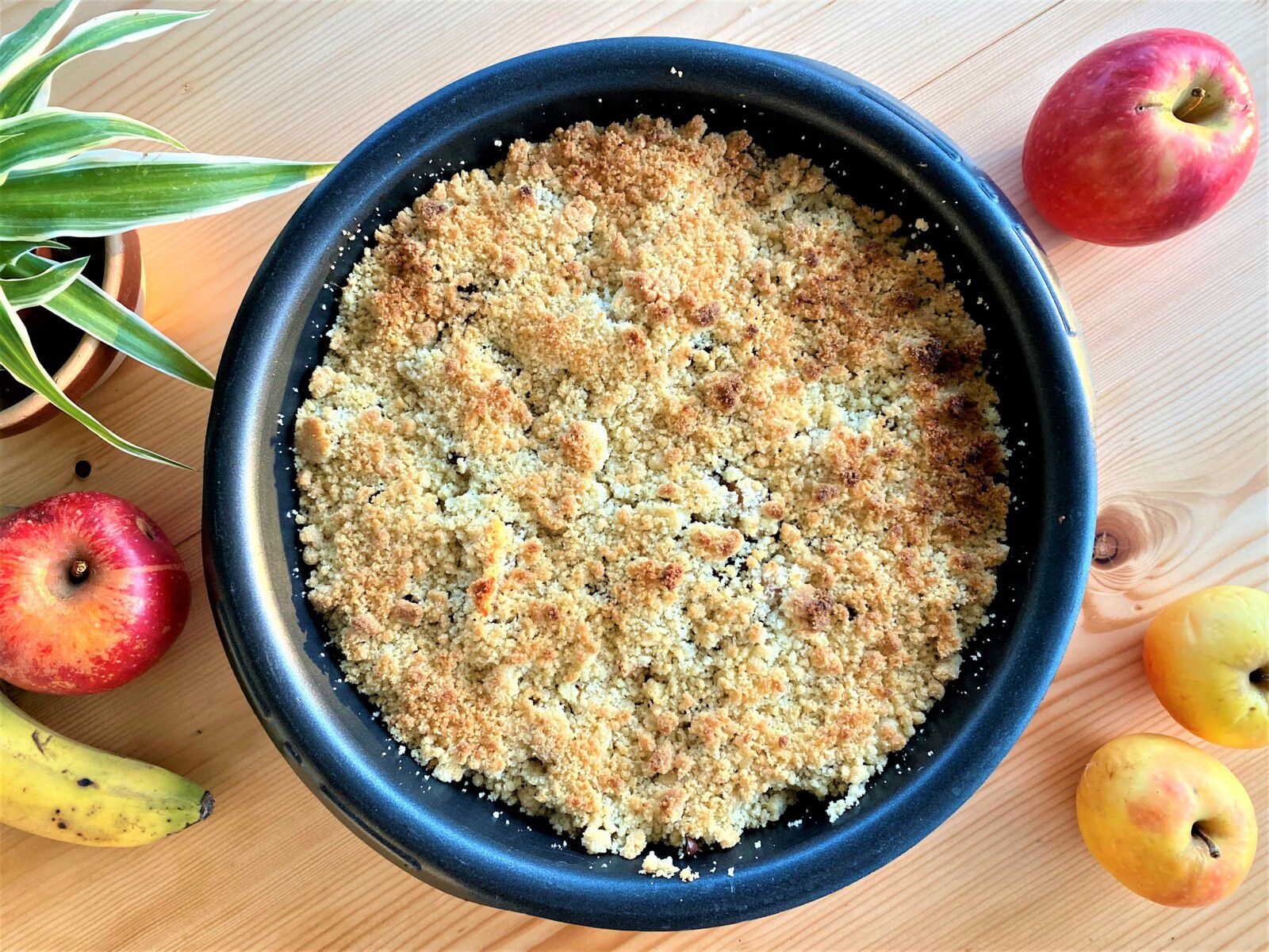 Crumble pomme, poire, banane et chocolat