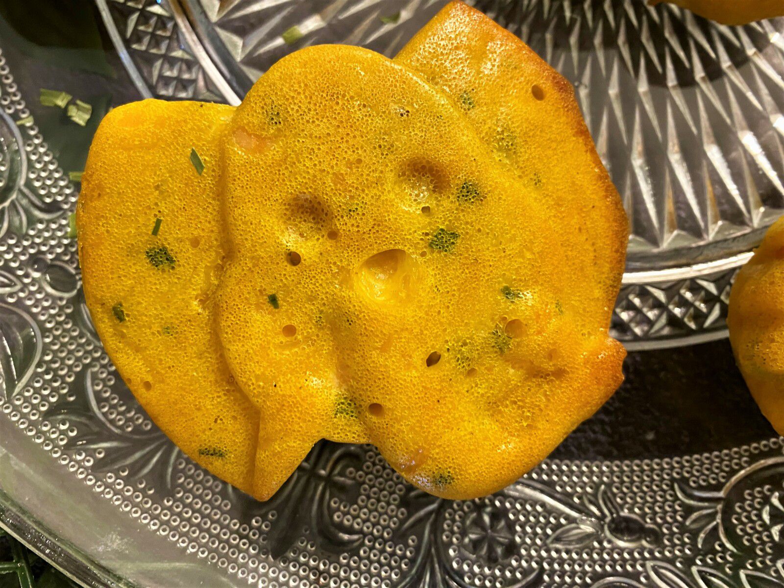 Cakes au saumon fumé et curcuma