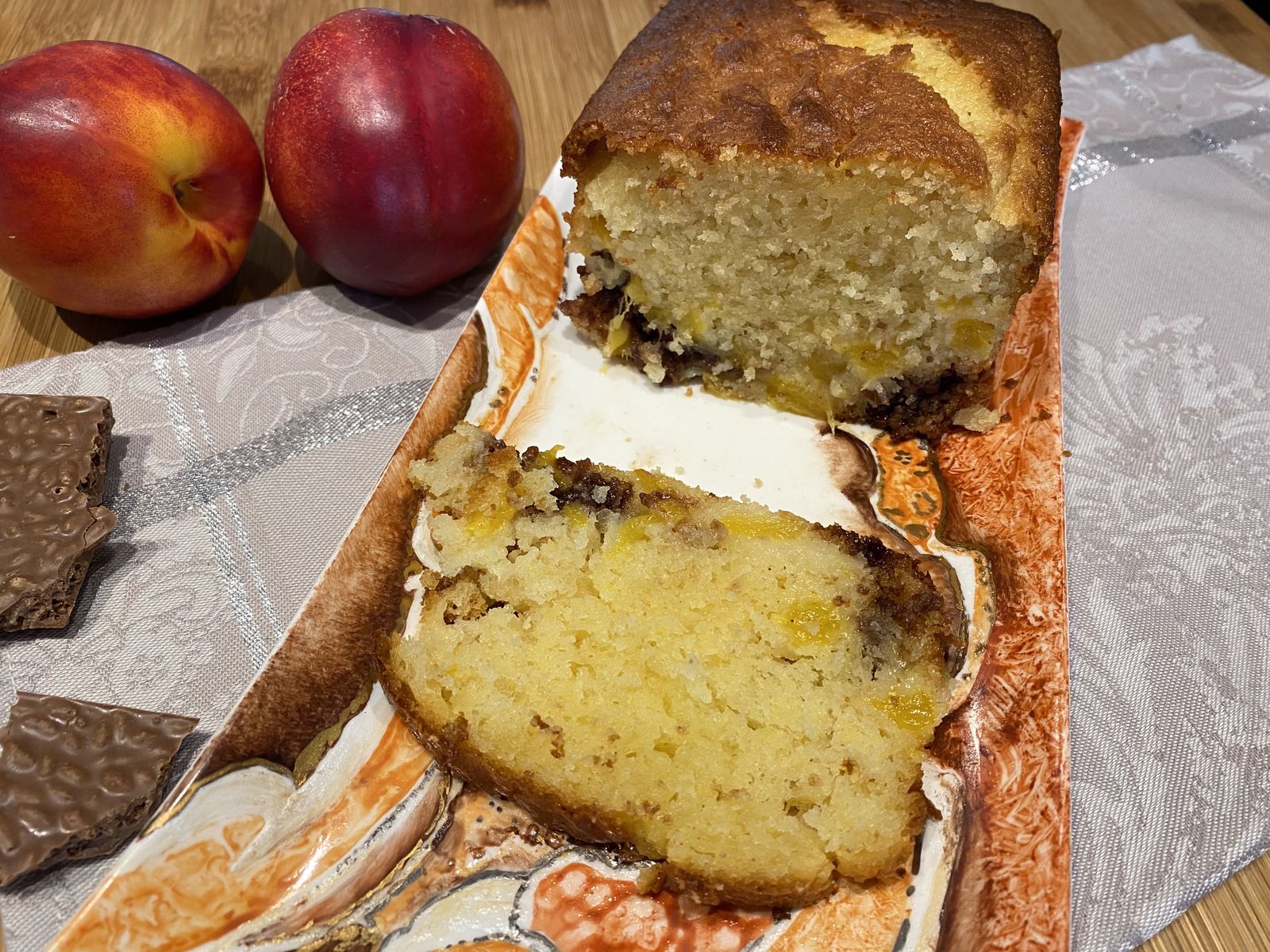 Cake au yaourt, aux pêches et au Crunch