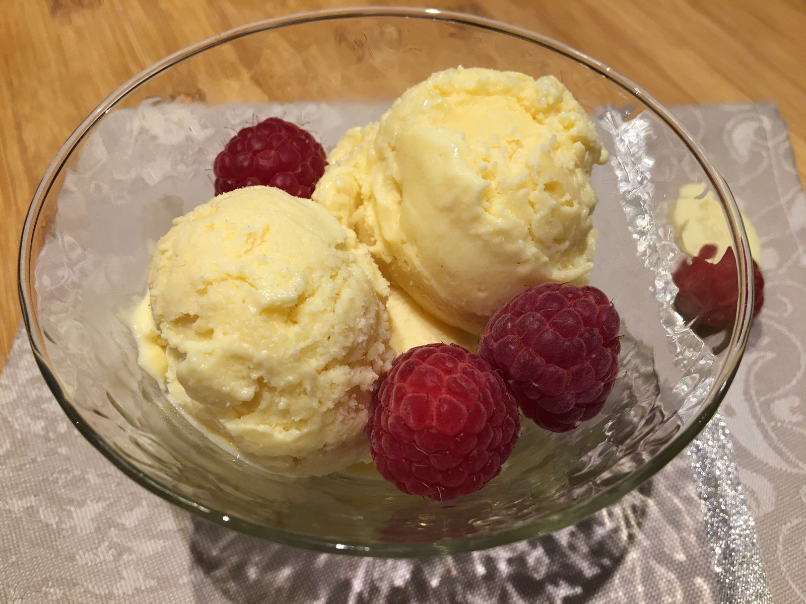 Glace au chocolat blanc maison