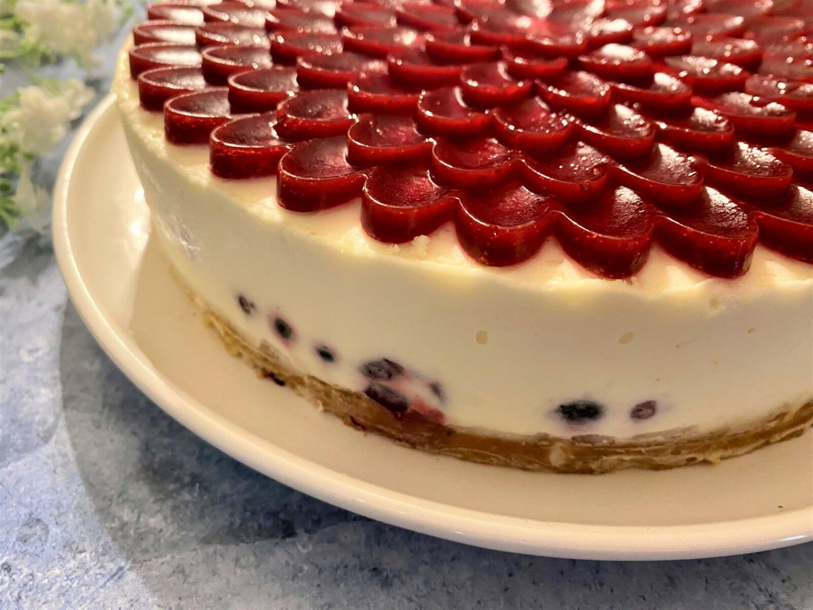 Entremets aux fruits rouges et au chocolat blanc