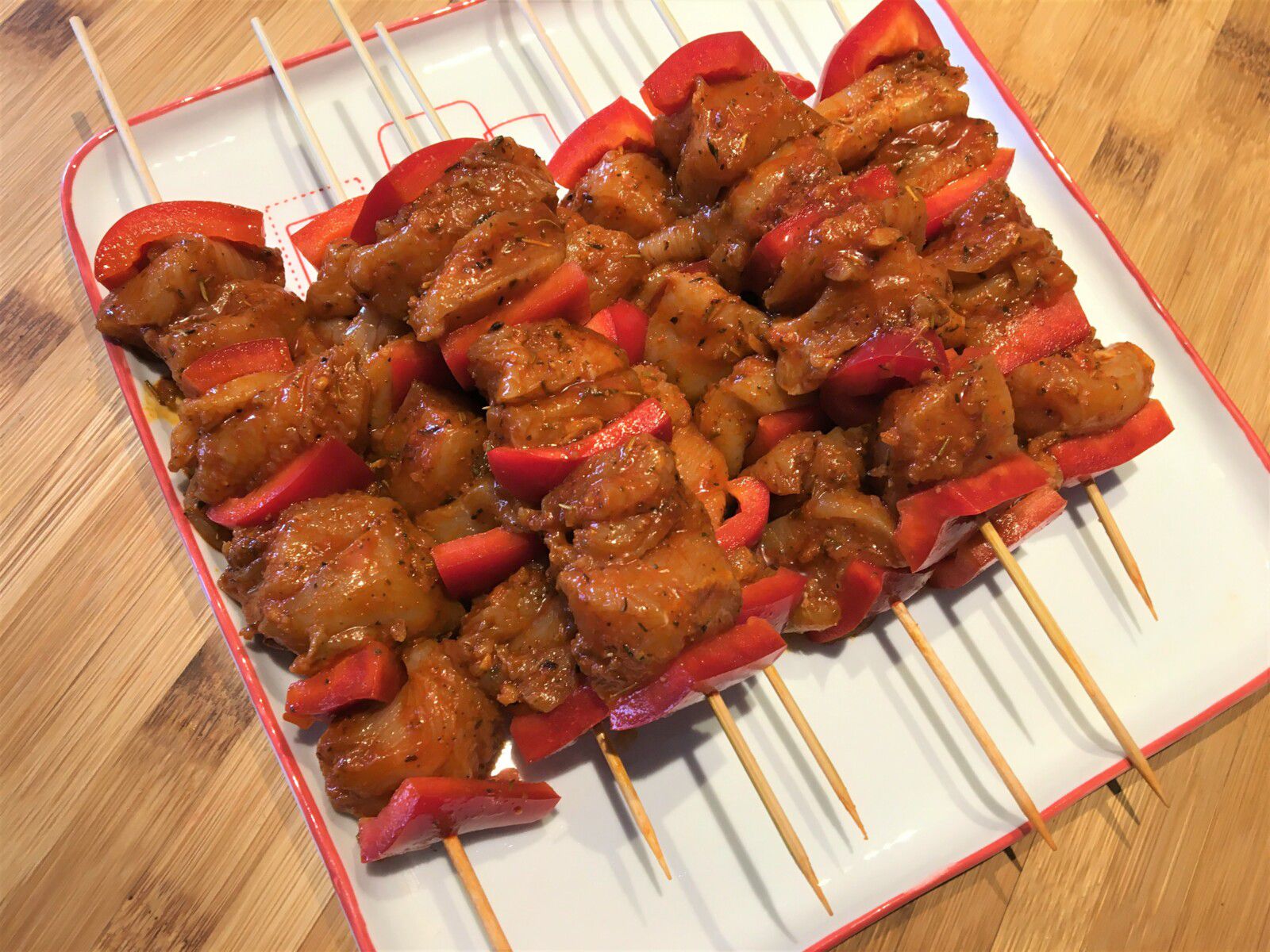 Brochettes de poulet au paprika et aux herbes de Provence
