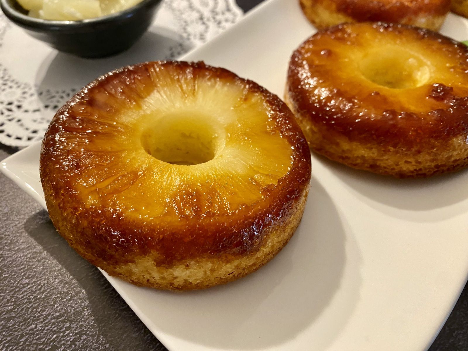 Gâteaux individuels à l'ananas