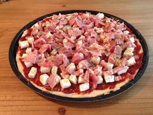 Pizza jambon-lardons