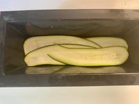 Millefeuille de courgette au jambon et à la feta