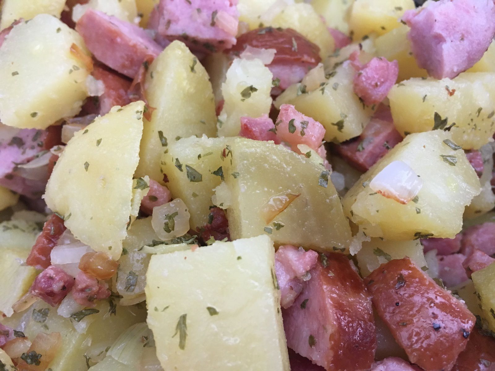 Salade de pommes de terre et saucisse de Morteau