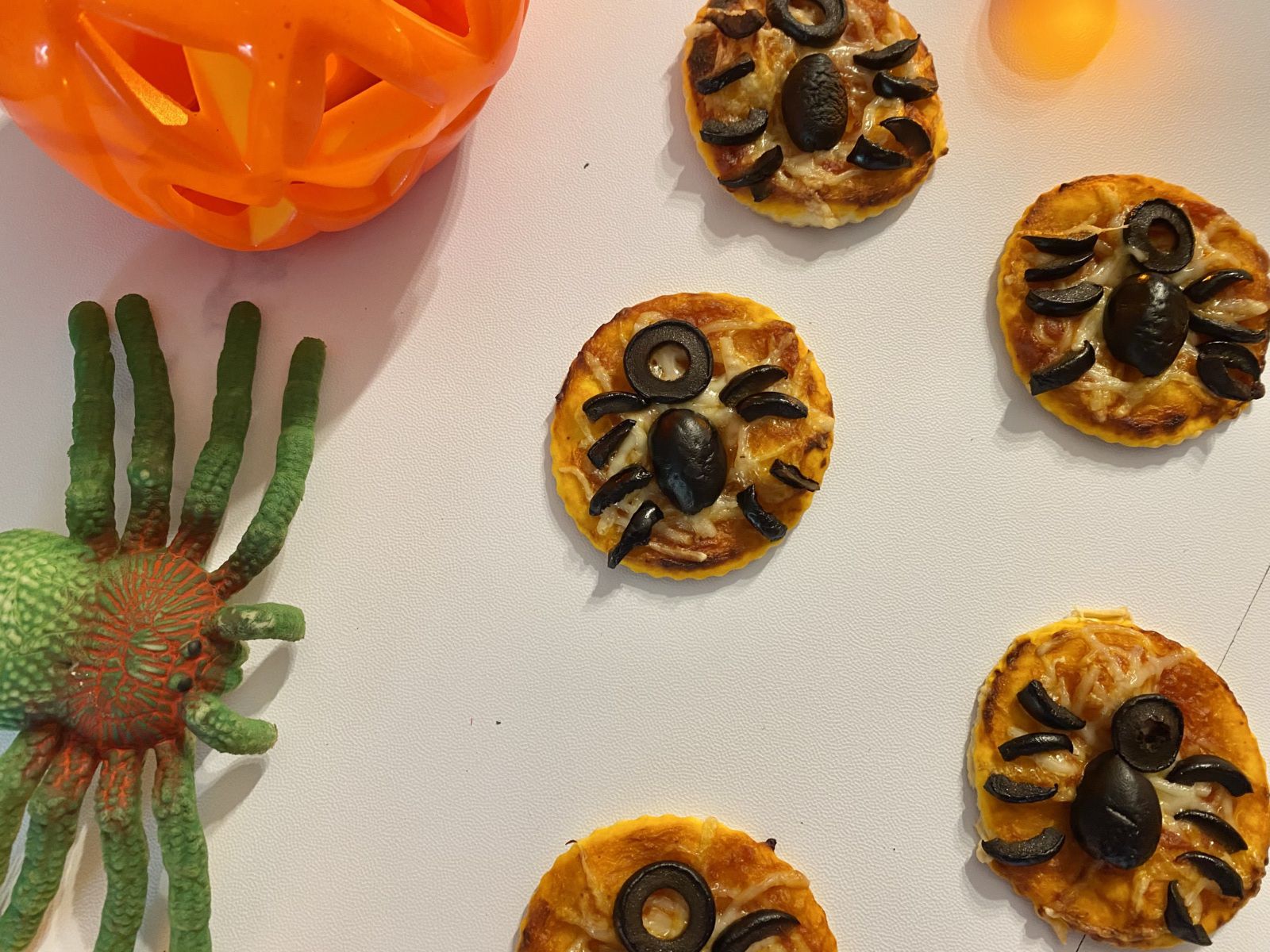 Pizza araignée pour Halloween 🎃