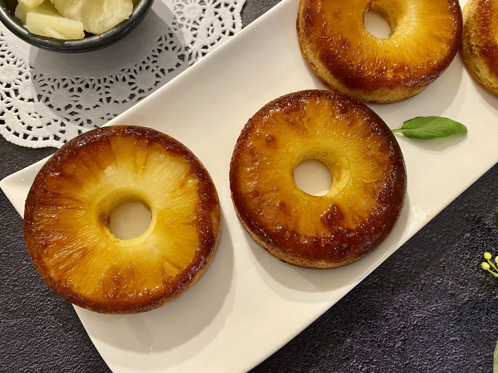 Gâteaux individuels à l'ananas