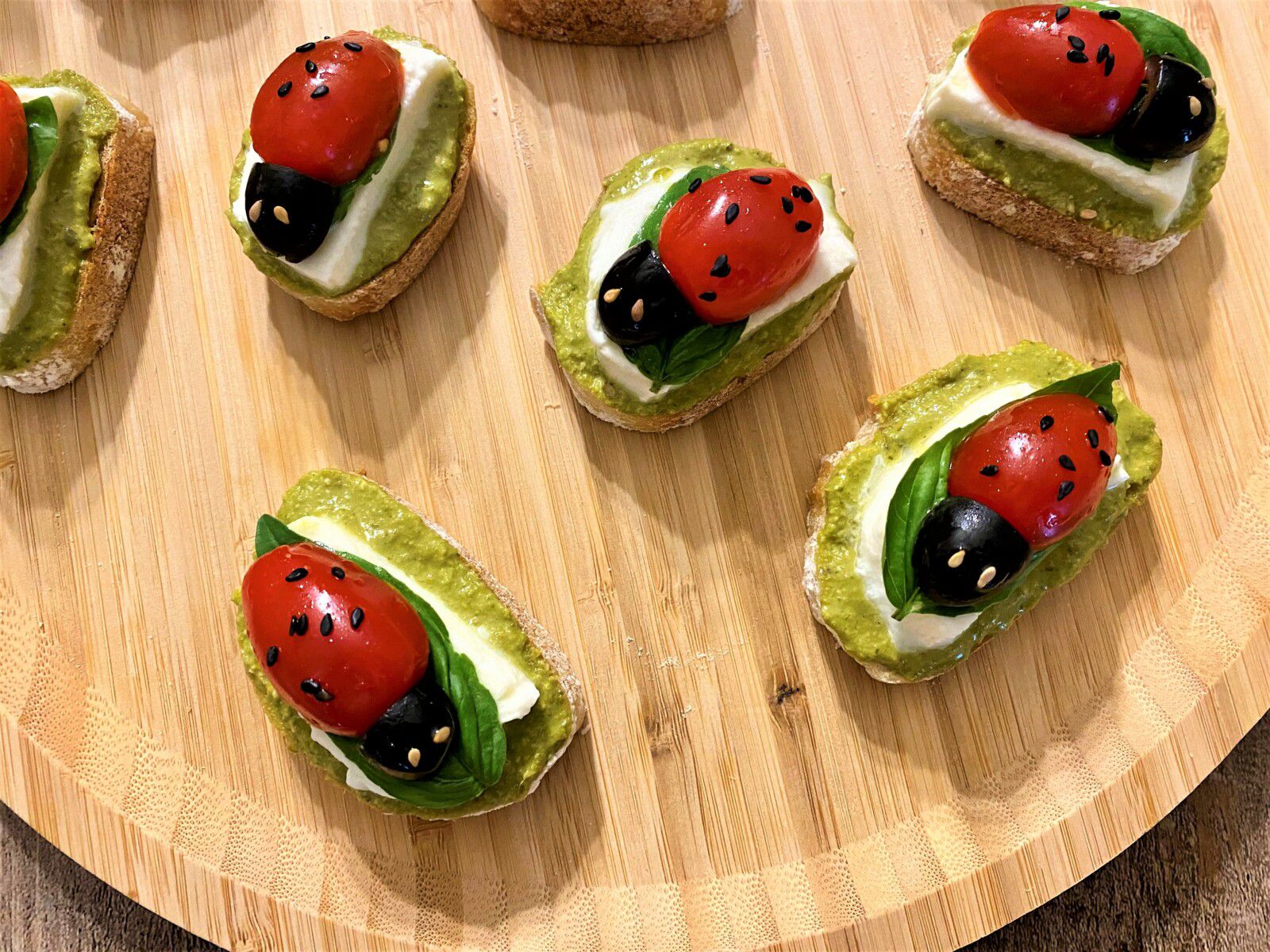 Coccinelle façon tomate mozzarella