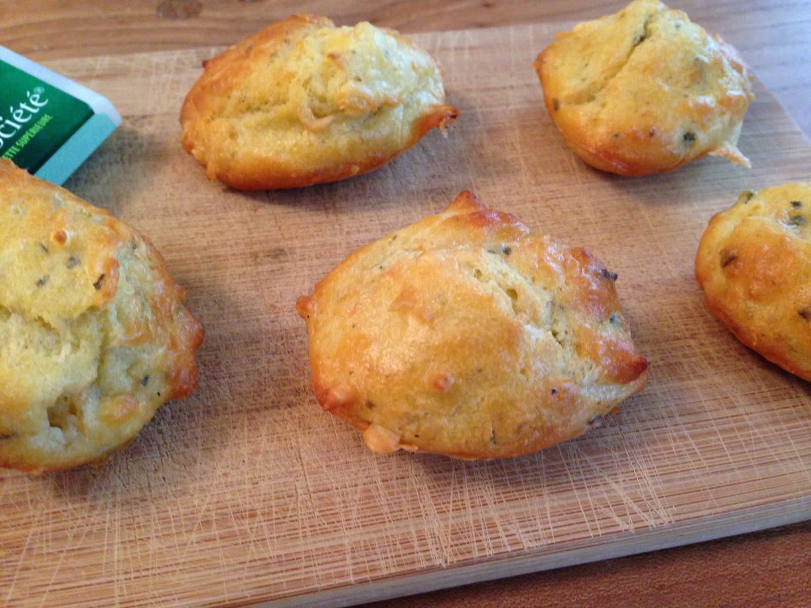 Madeleines au roquefort