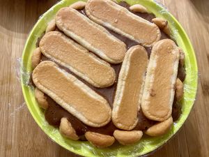 Charlotte au chocolat et poires