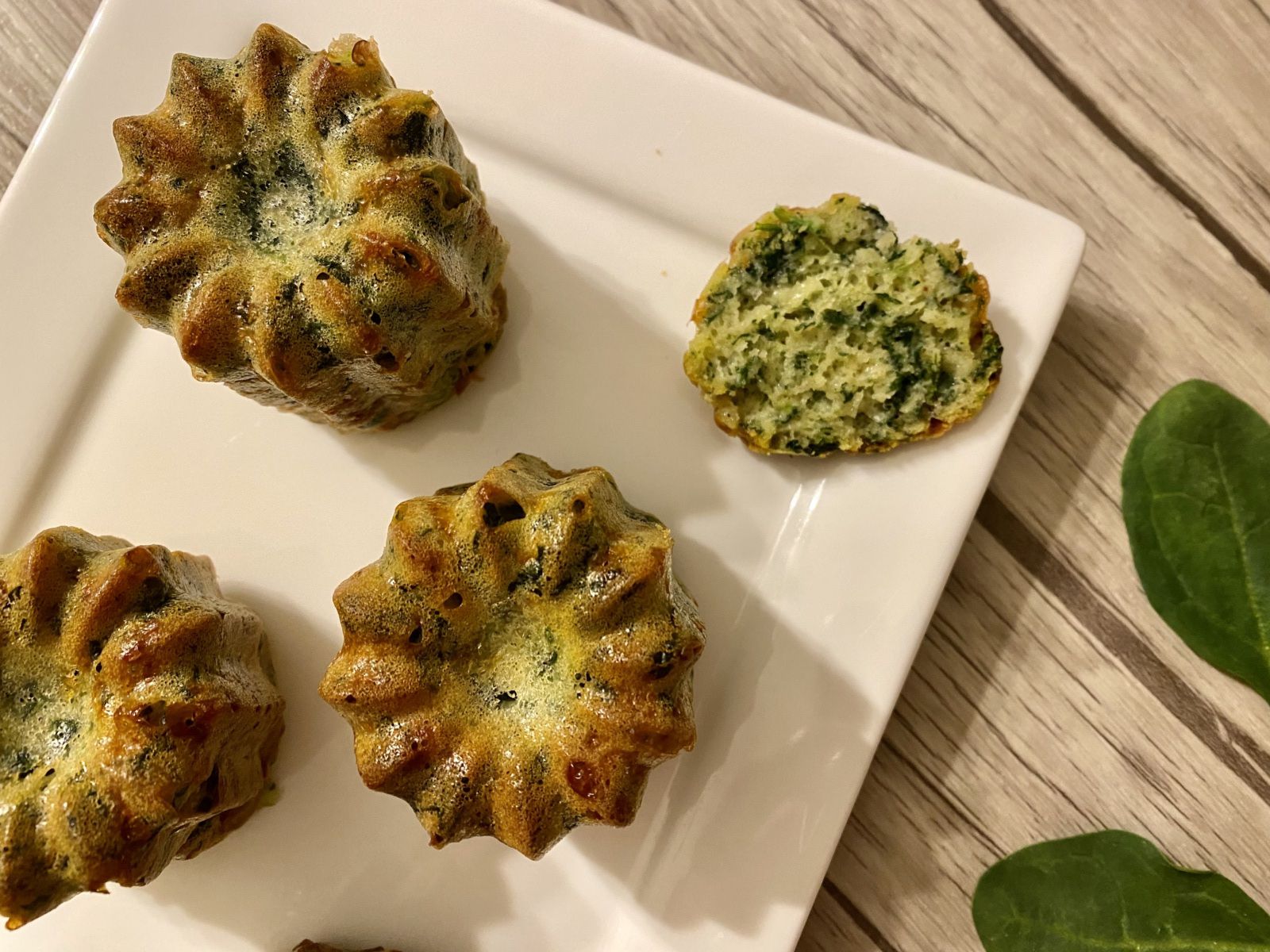 Cannelés chèvre épinards