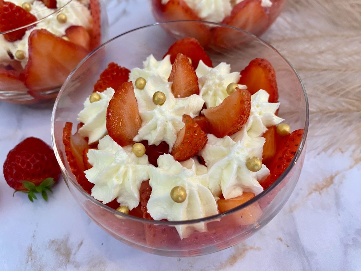 Verrine fraises et crème mascarpone citronnée'